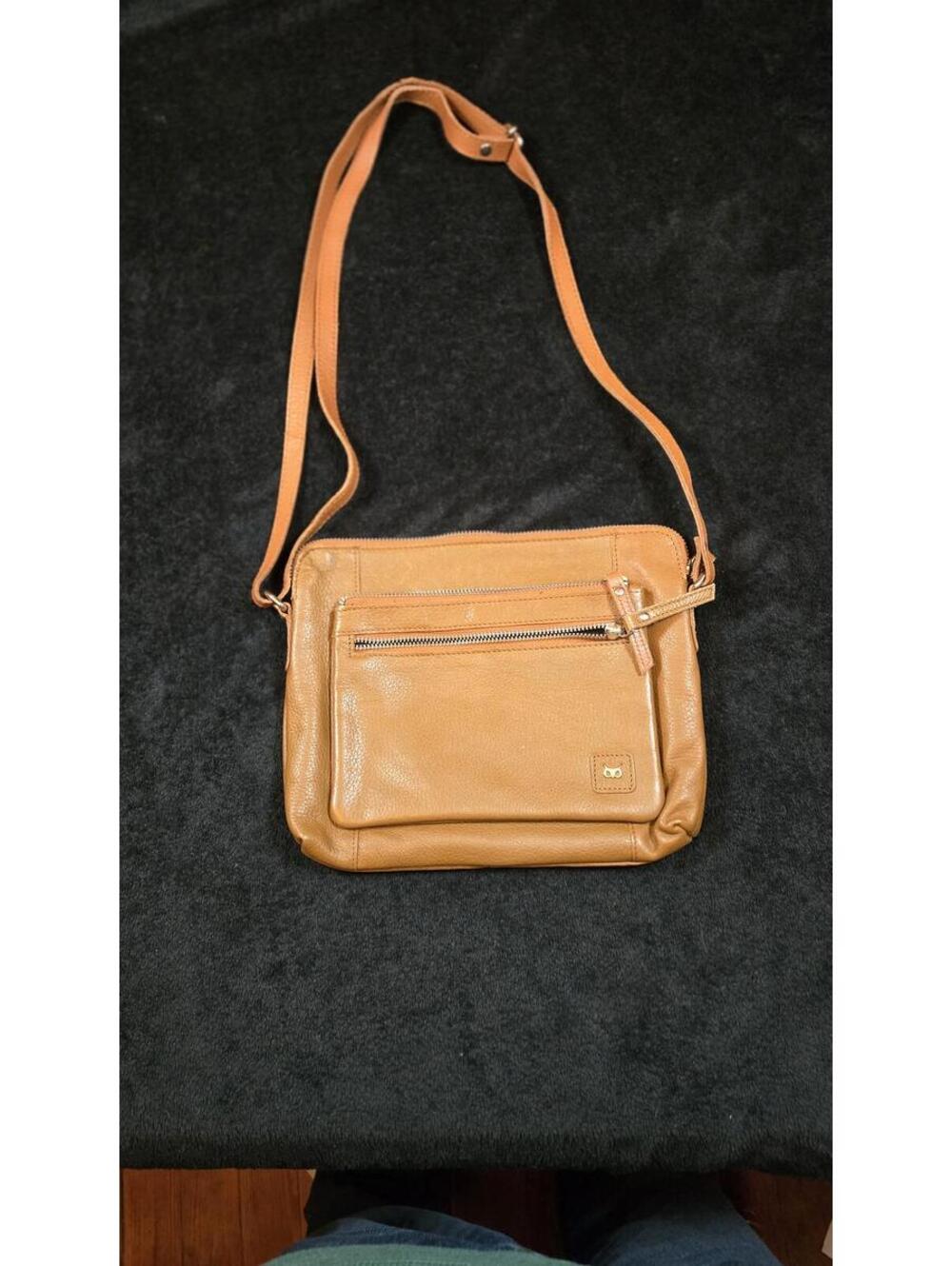 WISE OWL Tan Leather Crossbody Bag with Front Zipper Pocket
